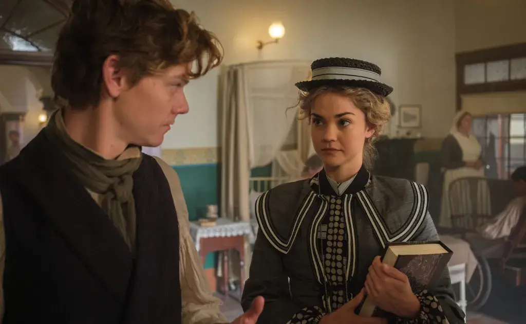 Thomas Brodie-Sangster em cena de The Artful Dodger